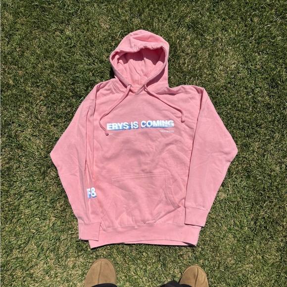 SYRE Is Coming 2019 Graphic Hoodie NWOT - Picture 1 of 3